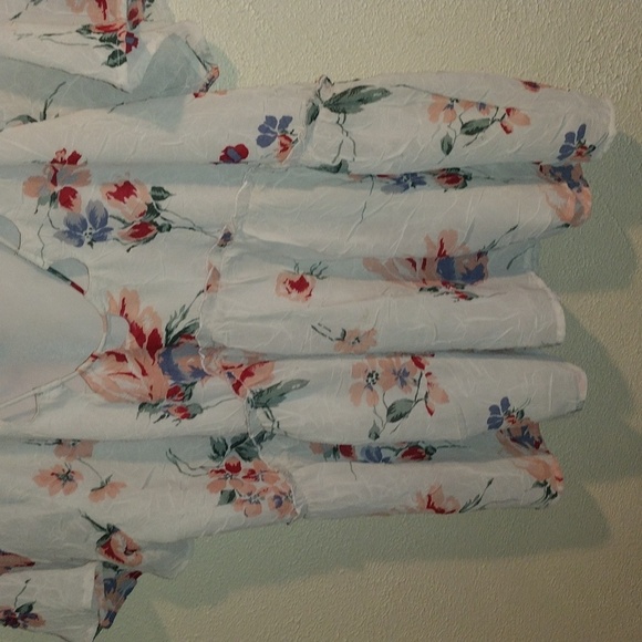 Lucky Brand Babydoll Textured Floral Feminine Short Sleeve Top M - Picture 4 of 7